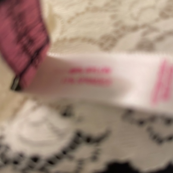 Lux lingerie thong pearl white with 2 bows and lace pantless thong - Picture 4 of 6